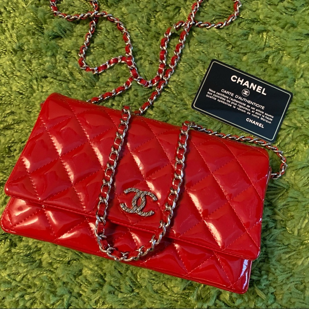 Chanel Patent Quilted Brilliant Wallet on Chain WOC Red (Entrupy Certified)